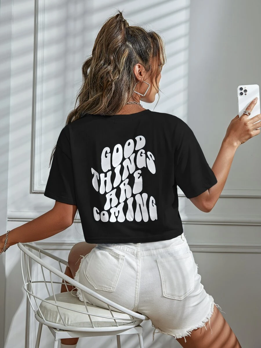 SHEIN Unity Slogan Graphic Drop Vai Crop Tee ĐIỀU TỐT ĐANG TỚI - màu đen - Xem 1