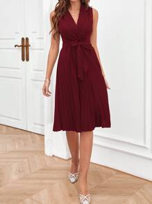 SHEIN Clasi Đầm Thắt lưng Xếp li Trọn gói màu trơn Thanh lịch - Màu Đỏ Sâu - Xem 1