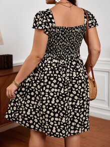 SHEIN Frenchy Plus Floral Print Shirred A-line Dress - Black - View 6