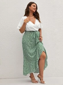 SHEIN Frenchy 大碼小碎花前繫帶圍裹式連衣裙 - 綠色 - 查看 3