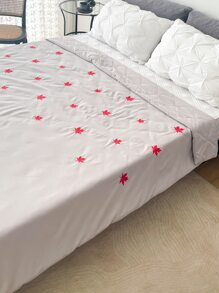Khăn trải giường thêu hình lá phong - Màu Xám nhạt - Xem 3