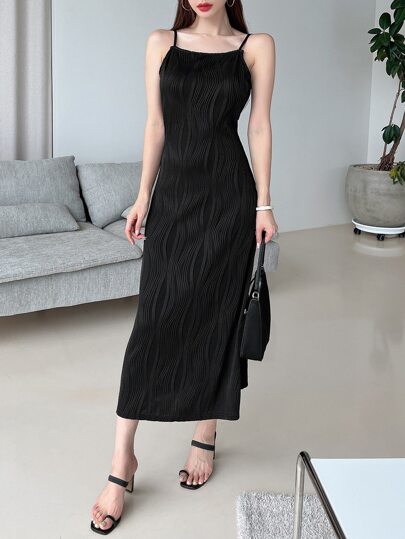 DAZY 無地柄 テクスチャー キャミドレスの画像