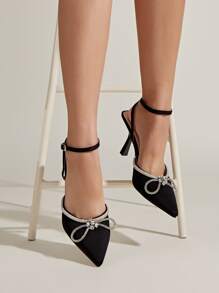 Bow Decor Pyramid Heeled Ankle Strap Pumps - Black - View 2
