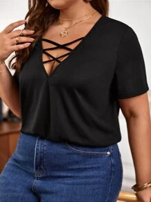 SHEIN LUNE Plus Solid Criss Cross Detail Tee - Black - View 1