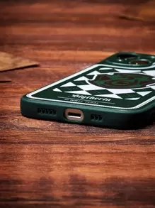 HARRY POTTER X SHEIN Funda de teléfono con estampado de serpiente a cuadros, compatible con iPhone - Multicolor - Ver 5