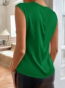 SHEIN Privé Solid Sleeveless Satin Blouse - Green - View 2