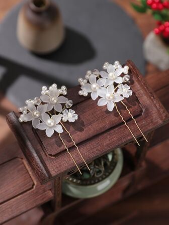 2入組珍珠和花朵裝飾婚禮髮夾