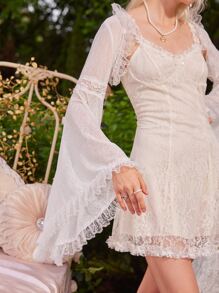 ROMWE Fairycore Contrast Lace Bell Sleeve Top - White - View 4