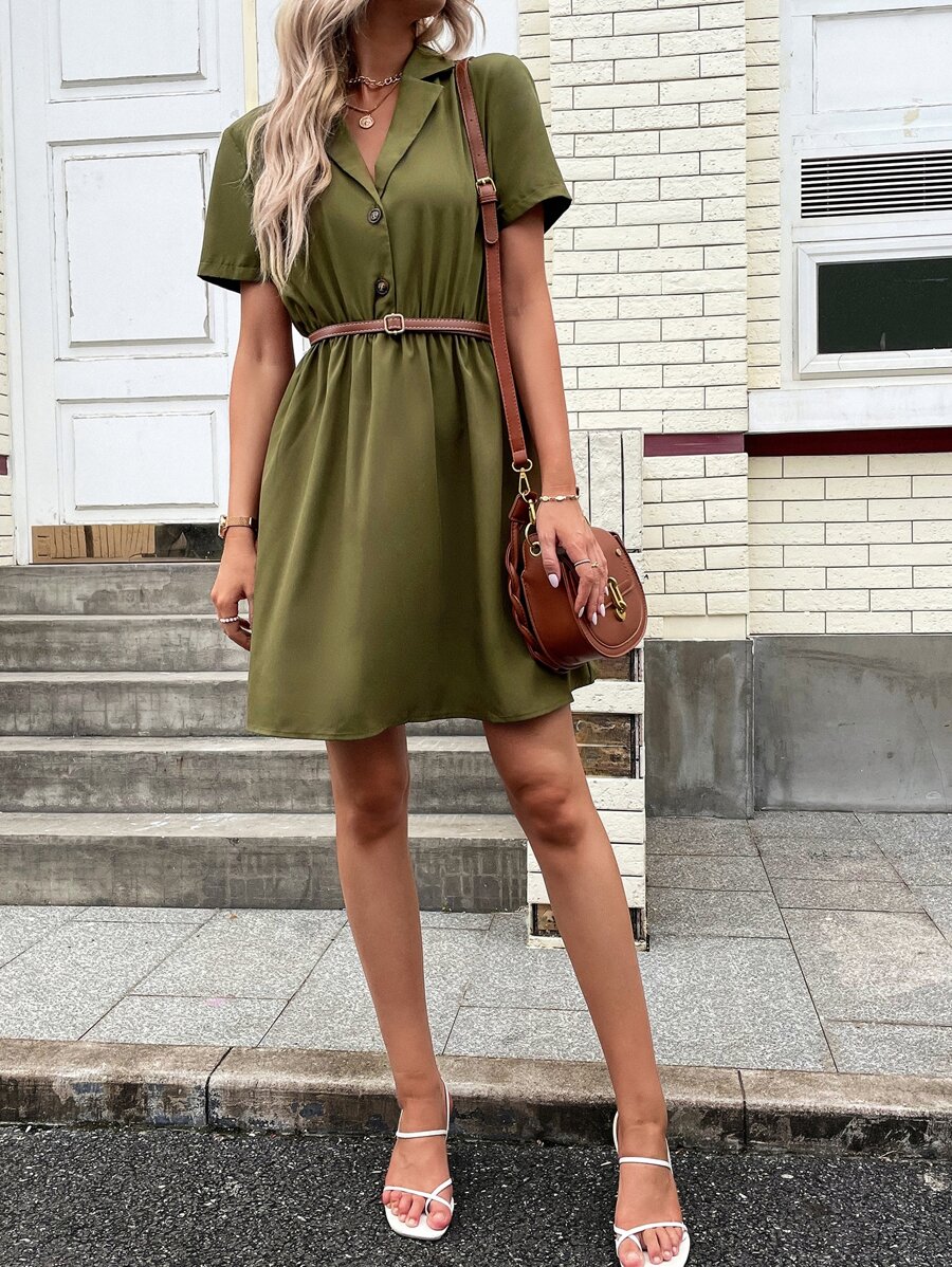 SHEIN Unity Vestido camisero unicolor con botón delantero sin cinturón - Verde militar - Ver 1