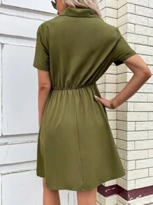 SHEIN Unity Vestido camisero unicolor con botón delantero sin cinturón - Verde militar - Ver 2