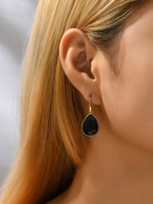 Minimalist Water-drop Earrings - Black - View 3