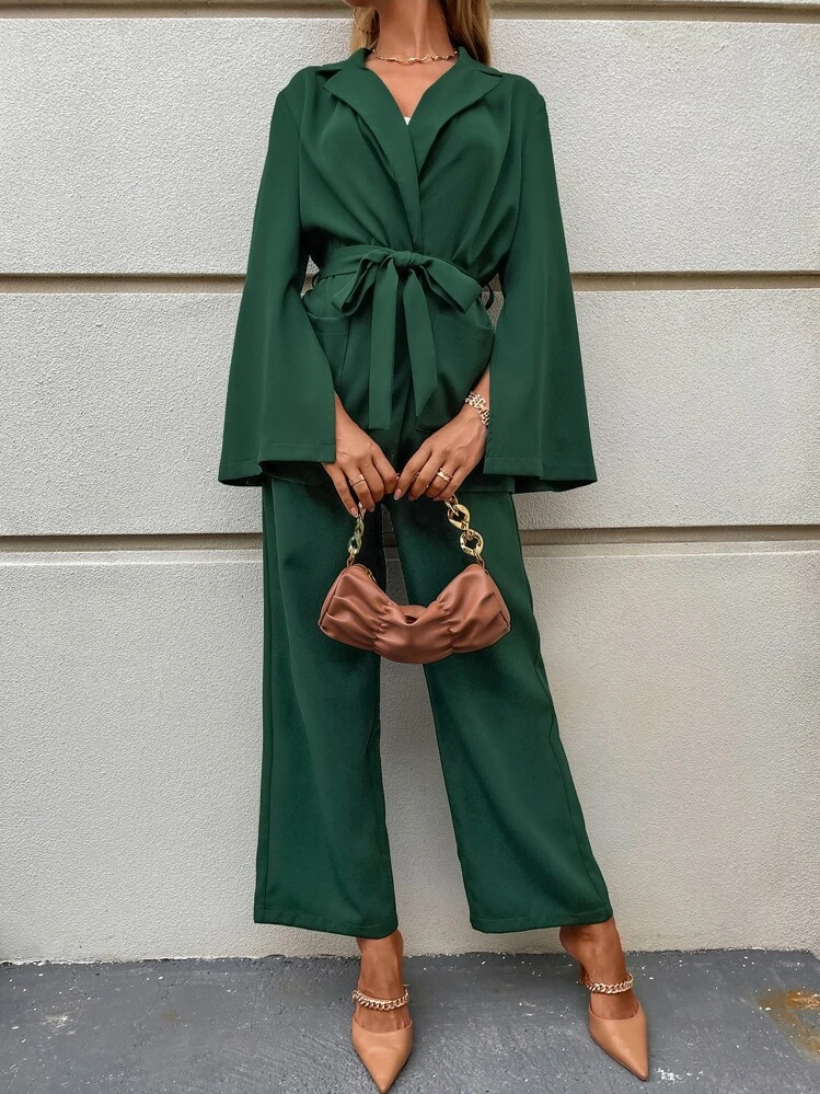 SHEIN Clasi Blazer de manga con abertura con parche con bolsillo con cinturón & Pantalones a medida - Verde Oscuro - Añade 1