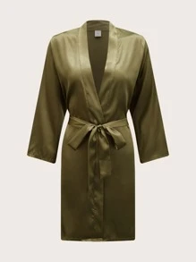 أخضر عسكري