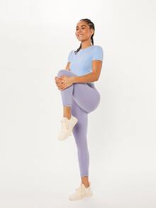 GLOWMODE Camiseta Contorneada Featherfit™ Con Bolsillo Lateral - Celeste - Ver 8