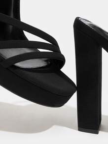 粗跟踝帶涼鞋 - 黑色 - 查看 3