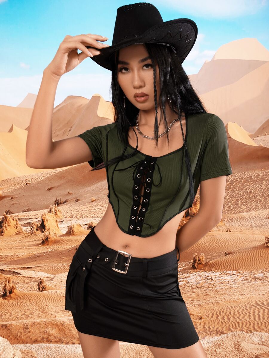 SHEIN Unity 西部風格金屬氣眼前繫帶短款T恤 - 軍綠色 - 查看 1