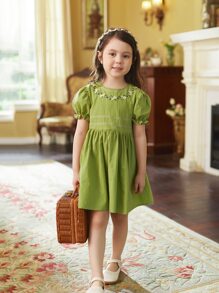 女小童夏天酪梨綠色泡泡袖洋裝甜美風圓領刺繡短袖復古風格孩子們公主裙 - 綠色 - 查看 1