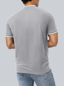 Manfinity Homme 男士人像和馬印花條紋飾邊POLO衫 - 灰色 - 查看 2