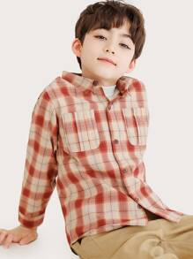 男孩格紋雙口袋襯衫