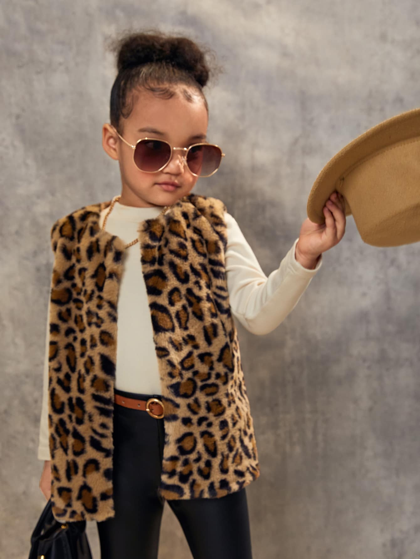 SHEIN Cô Gái Trẻ Hoa văn Báo Áo khoác vest fuzzy - Nhiều màu - Xem 1