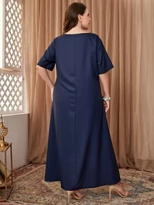 Mulvari Plus Floral Print Tunic Dress - Navy Blue - View 2