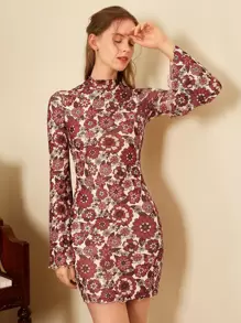 SHEIN MOD 滿版印花木耳邊荷葉袖網紗連衣裙 - 彩色 - 查看 4