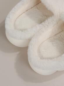 Minimalist Fluffy Bedroom Slippers - White - View 4
