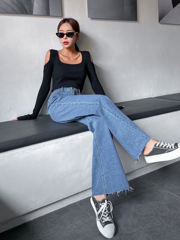 Raw Cut Wide Leg Jeans