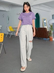 DAZY Đồ họa Khẩu hiệu Áo thun Thả vai - Màu Lilac Tím - Xem 5