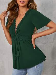 SHEIN Clasi Áo thun nữ Tương phản ren mép Thắt nơ trước màu trơn Thanh lịch - Màu xanh lá cây đậm - Xem 3