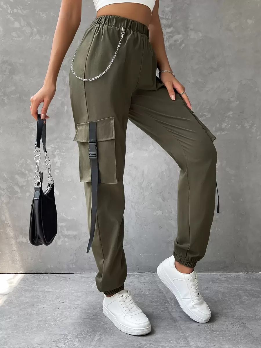 SHEIN Coolane Pantalones cargo con bolsillo con solapa cinta con hebilla con cadena - Verde militar - Ver 1