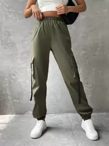 SHEIN Coolane Pantalones cargo con bolsillo con solapa cinta con hebilla con cadena - Verde militar - Ver 3