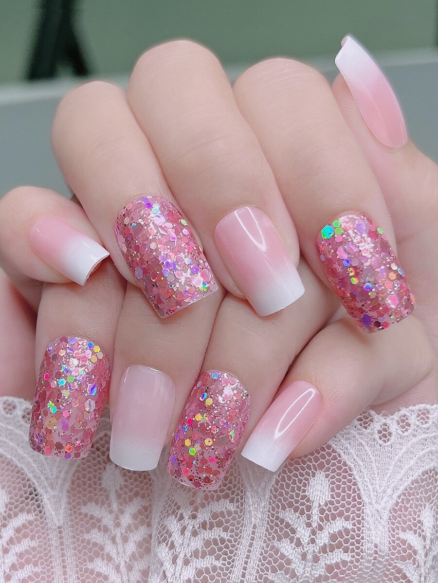 立即升級您造型，24入組長方形粘亮片白色漸變完全覆蓋假指甲，適合女士和女孩 - 彩色 - 查看 1