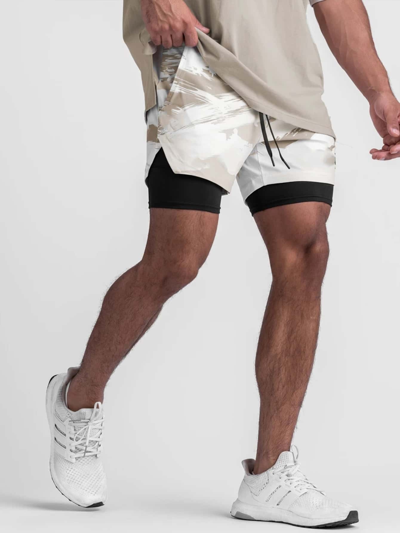 Manfinity Sport Corelite Boyfriend Style Men Graphic Print Drawstring Waist 2 In 1 Sports Shorts With Phone Pocket Gym Shorts - Multicolor - View 1