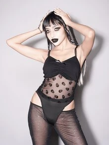 Top de tirantes gótico pecho con fruncido con malla jacquard en contraste - Negro - Ver 5