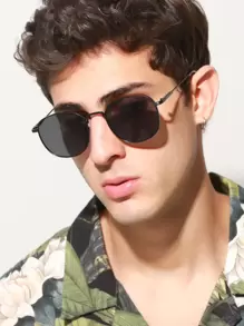 1副男士欧美时尚方形金属小框个性化复古百搭优雅户外街头拍摄度假旅行眼镜，适合日常佩戴、万圣节造型、街头风格，搭配毛衣夹克、卫衣、连帽衫、皮裤和工装裤，波西米亚风优雅，适合夏季海滩度假、户外旅行。 - 黑色 - 查看 3