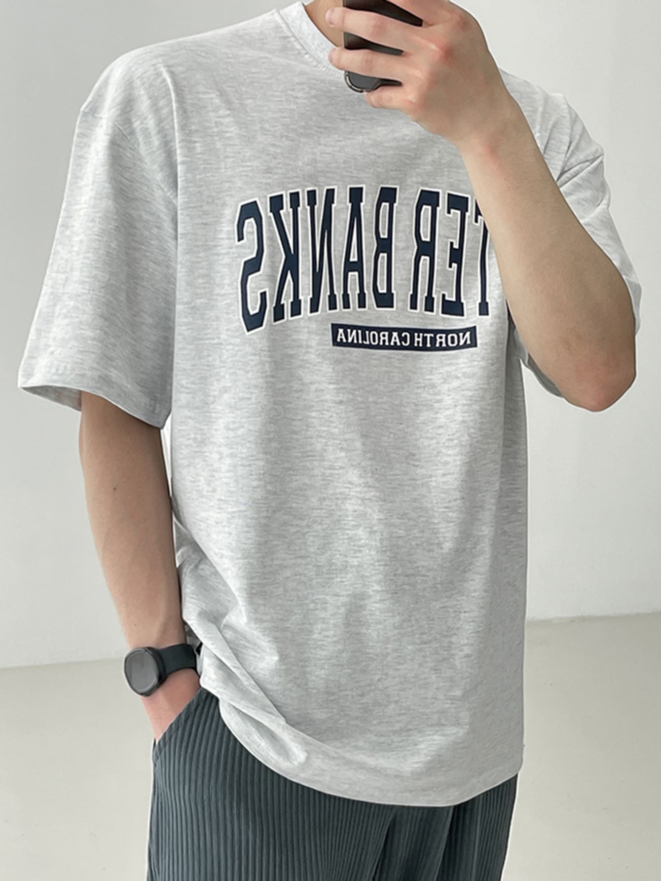 Men Cotton Letter Graphic Drop Shoulder Tee