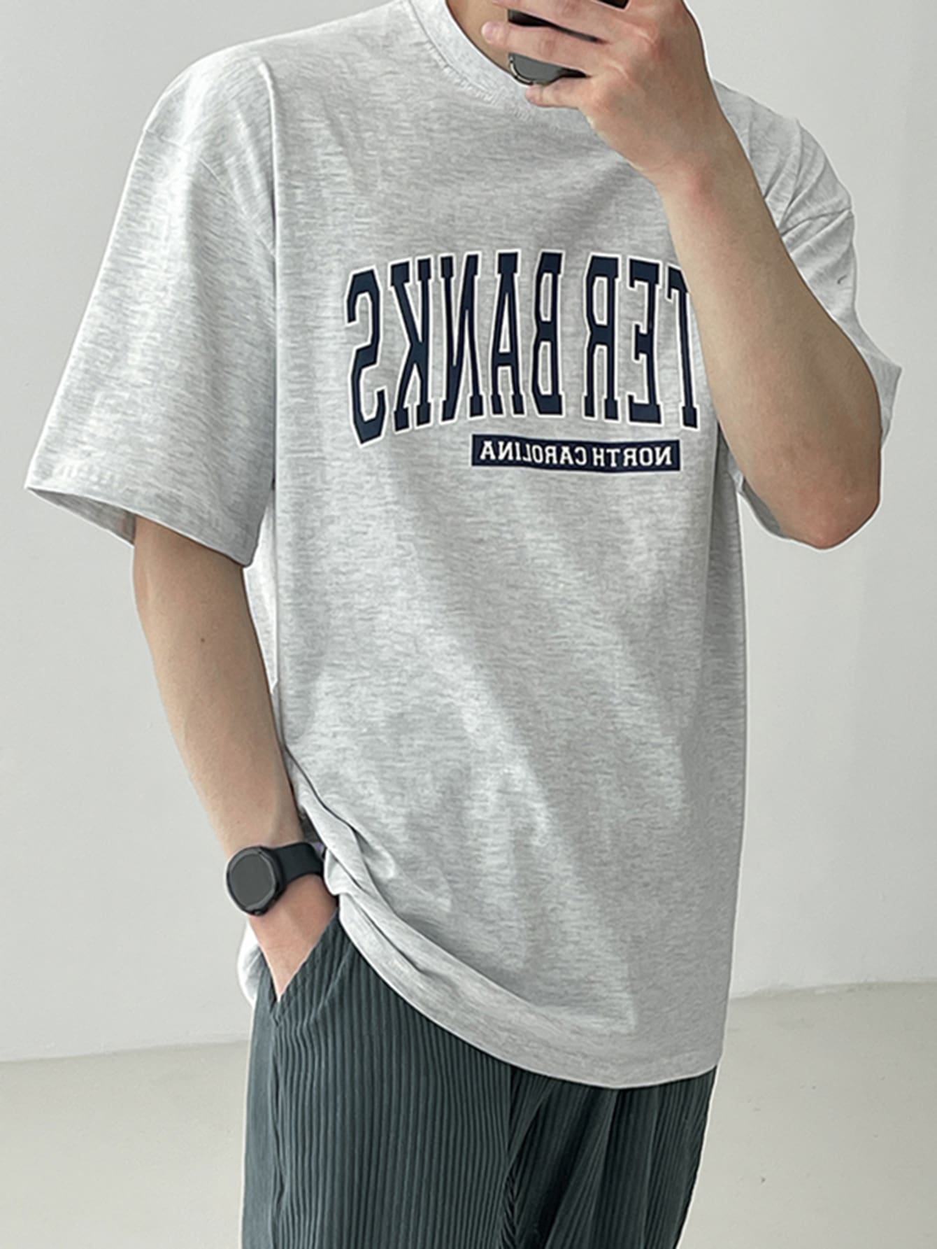 Men Cotton Letter Graphic Drop Shoulder Tee