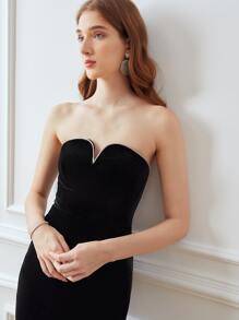 MOTF PREMIUM VELVET RHINESTONE FORMAL DRESS