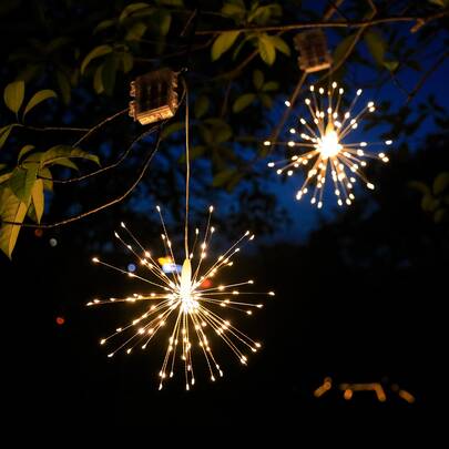 1入組90/120/150LED多功能燈簾帶煙花形燈泡