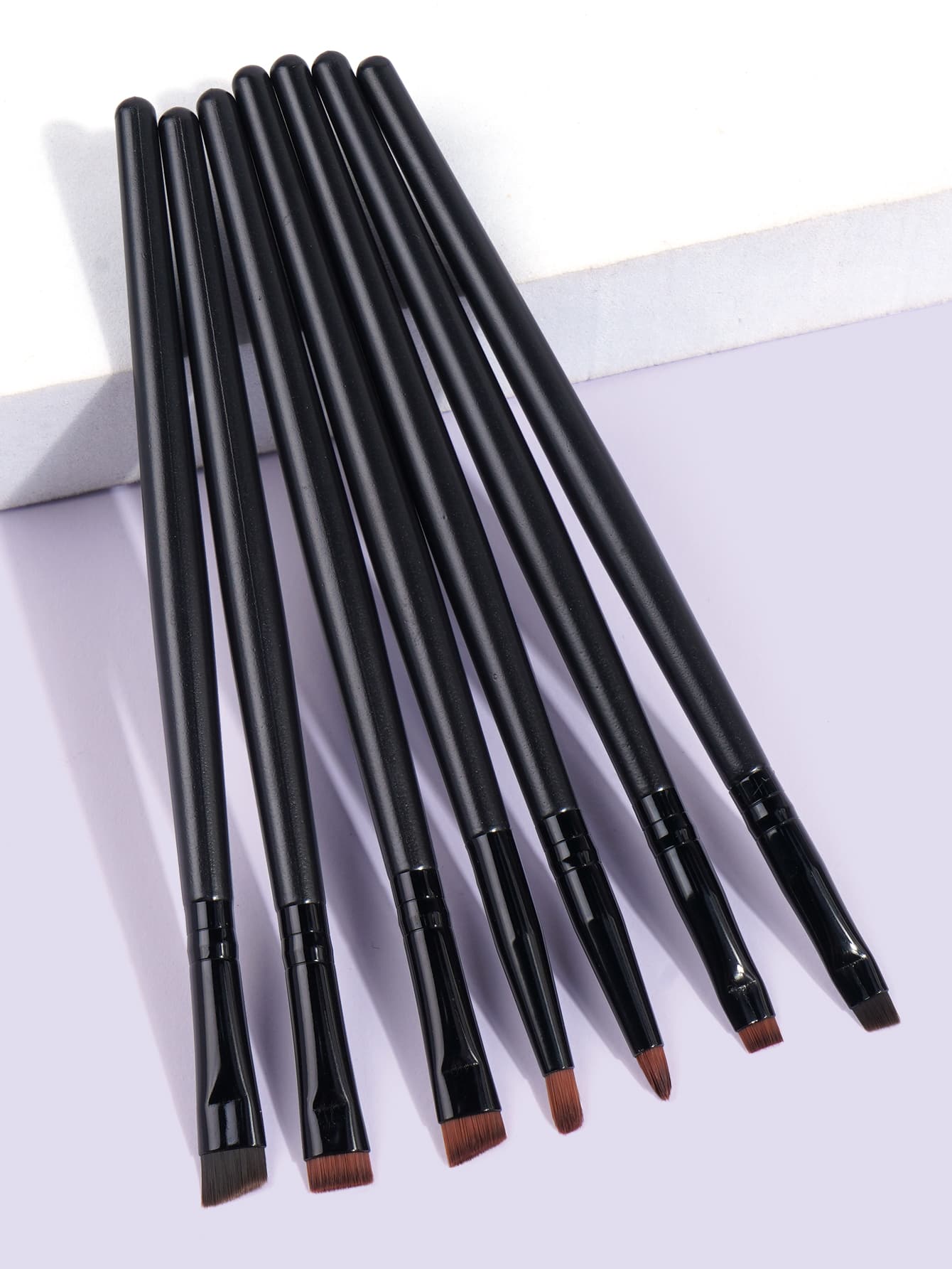 Bộ 7 cọ trang điểm mắt, bao gồm cọ lông mày, cọ môi, cọ chi tiết, dụng cụ trang điểm chuyên nghiệp mềm mại, bộ cọ, bộ cọ trang điểm, bộ cọ trang điểm, bộ trang điểm hoàn chỉnh, bộ cọ trang điểm, bộ trang điểm hoàn chỉnh, bộ cọ, bộ cọ trang điểm, bộ quà tặng trang điểm - màu đen - Xem 1