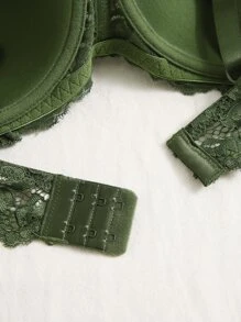 Plus Floral Lace Underwire Bra - Army Green - View 3