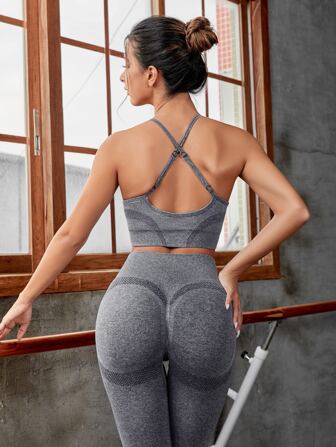 2 Stücke nahtloses Yoga Set, Sportanzug, Kreuzgurt, rückenfreie Cami, hüftumarmende Leggings