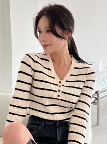 DAZY Stripe Pattern Quarter Button Sweater - Multicolor - View 7