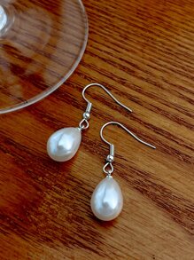 假珍珠水滴耳環 - 白色 - 查看 3