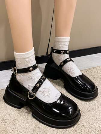 Zapatos mary jane con hebilla de corazón plataforma