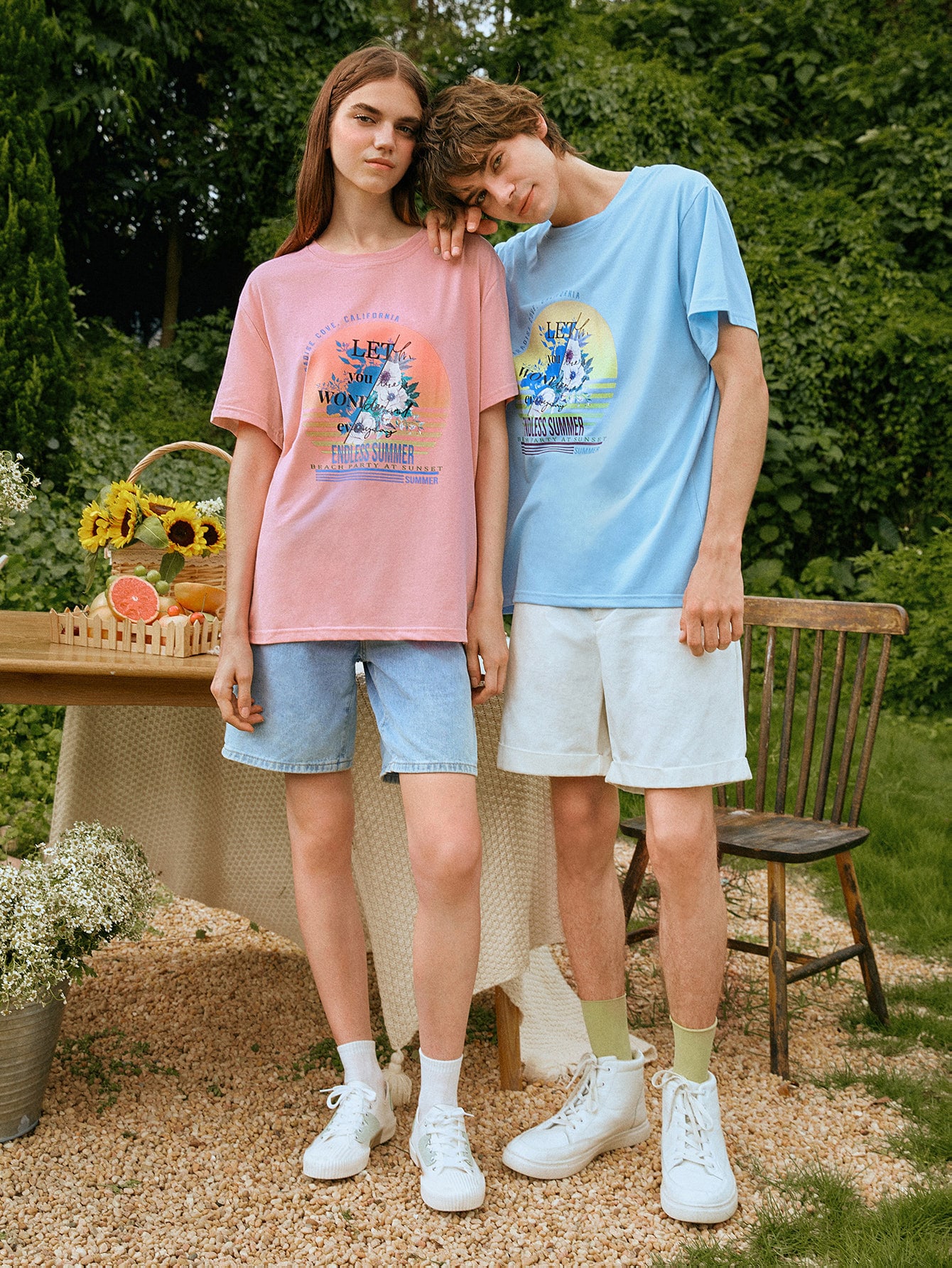 Miniatura 4 de UNISEX 1 pieza Camiseta con estampado floral Celeste