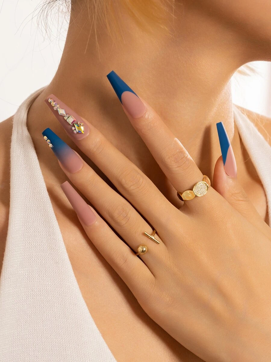 轉換你指甲片帶24入組長款棺材藍色法語漸層水鑽假指甲和1入組指甲銼和1張膠帶 - 彩色 - 查看 1