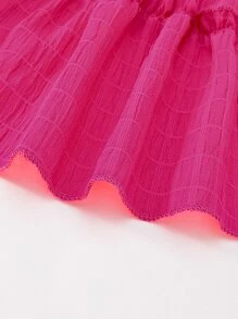 SHEIN Váy lệch vai sang trọng và thanh lịch cho cô gái trẻ với chi tiết xếp nếp, tay áo phồng, thiết kế đan nhiều lớp và chắp vá, vải dệt Jacquard có họa tiết, màu hồng tươi rực rỡ, thích hợp cho các bữa tiệc, du lịch, mặc hàng ngày và kỳ nghỉ vào mùa hè - Màu Hồng Tươi - Xem 7