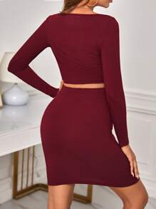 SHEIN Maternidad Top corto con botón delantero & Falda ajustada - Granate - Ver 2